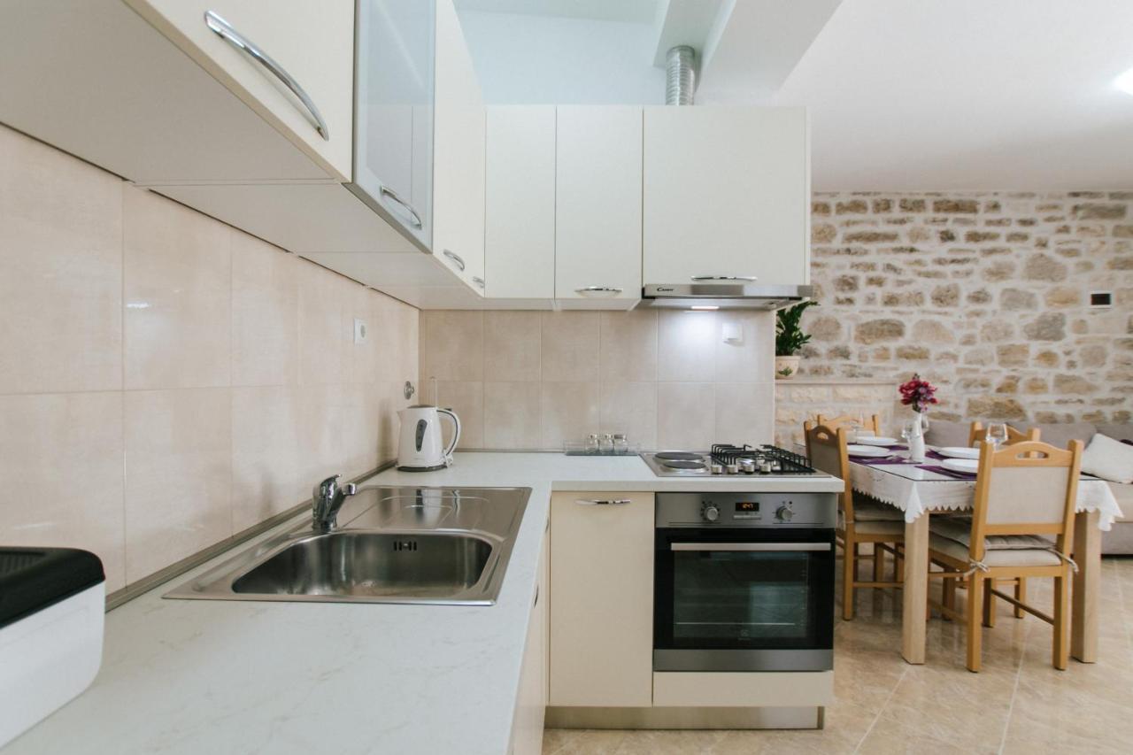 Apartment Dajana Near The Beach Kastela Ngoại thất bức ảnh